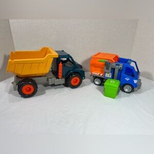 Battat Dump Truck Happy Drivers
& BLIPPI Recycling Truck Play Vehicle